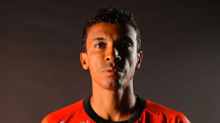 Athletico anuncia contratação de ex-São Paulo