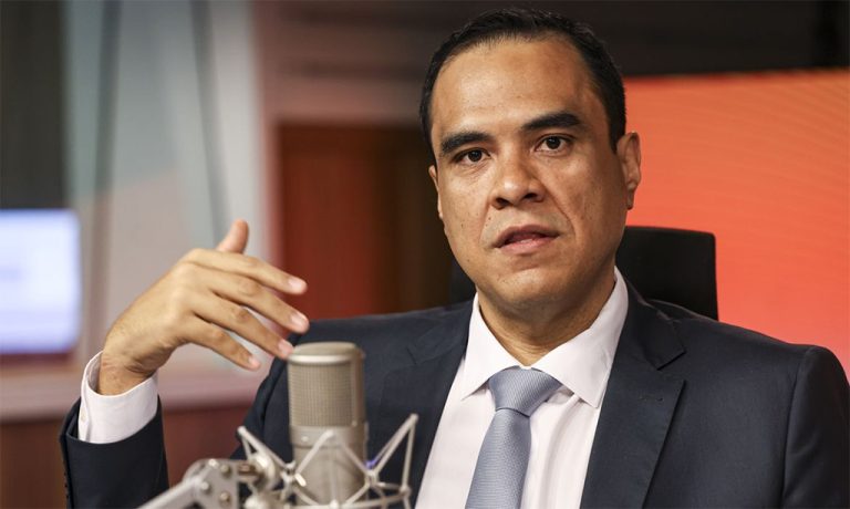 Ministro anuncia investimento recorde para festejos juninos na Paraíba