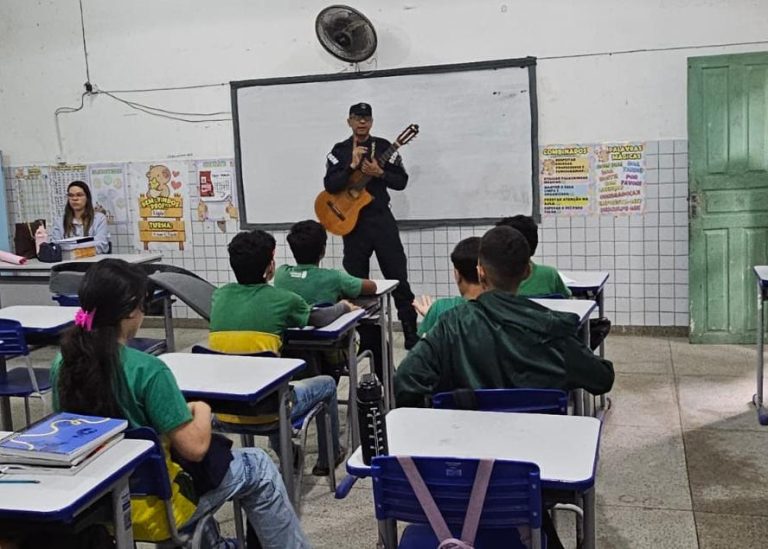 “Paz pela Paz na Escola”: Prefeitura leva projeto à Escola Municipal Lafayete Cavalcante