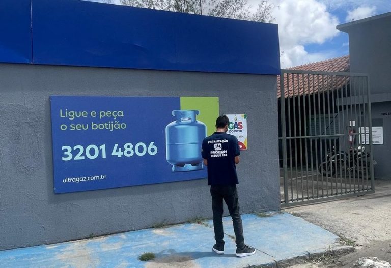 Pesquisa do PROCON-CG encontra variação de 87,50% no preço do galão de água na cidade