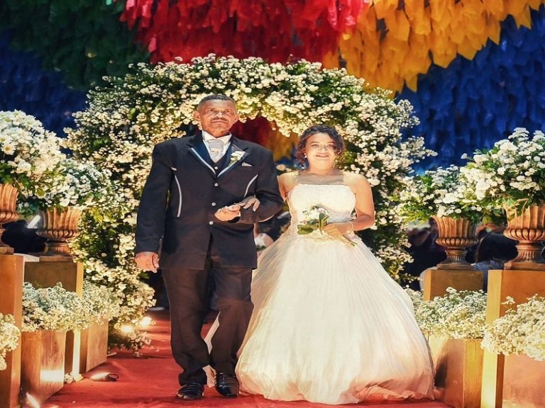 Ao vivo: casamento coletivo no Parque do Povo em Campina Grande