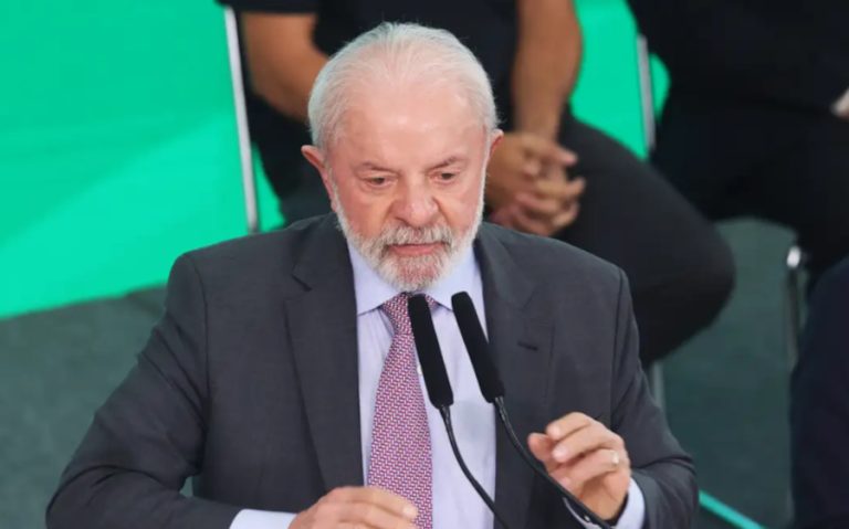 Presidente Lula faz críticas à postura de ministro do Supremo