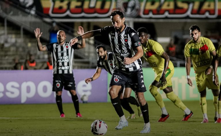 Botafogo-PB volta a vencer duas seguidas na Série C