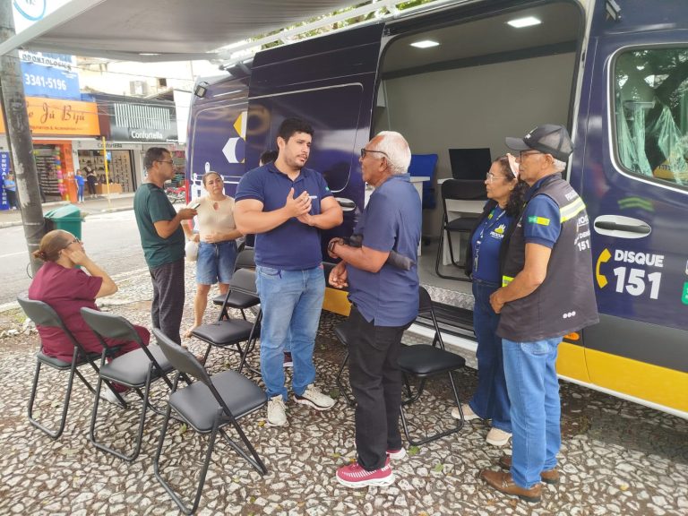 atendimento móvel do Procon - Unidade de atendimento móvel do Procon em ação itinerante em Campina Grande