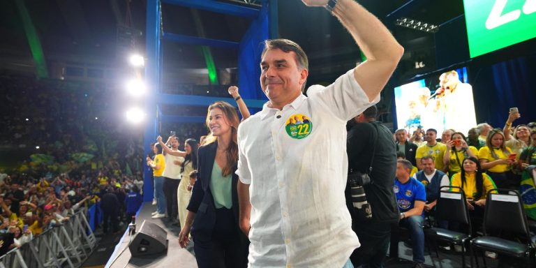 Plano de governo de - Plano de governo de - Plano de governo de Flávio Bolsonaro prioriza combate ao crime