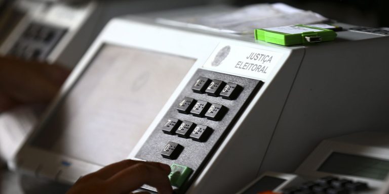 Candidatos à presidência começam - Candidatos à presidência começam - Candidatos à presidência começam campanhas nas ruas