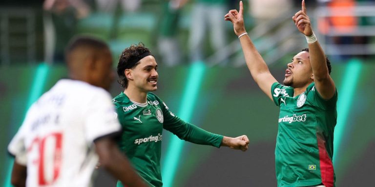 Palmeiras goleia Vasco e volta a abrir frente no Brasileirão: 4 a 1 Palmeiras goleia Vasco e - Palmeiras goleia Vasco e - Palmeiras goleia Vasco e volta a abrir frente no Brasileirão: 4 a 1